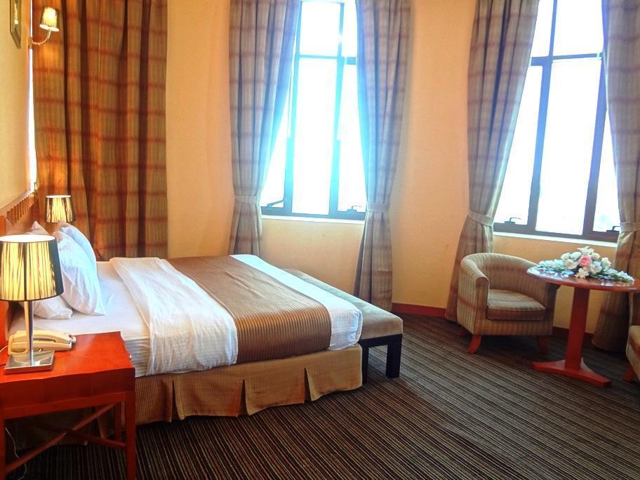 Al Massa Hotel Al Ain Esterno foto